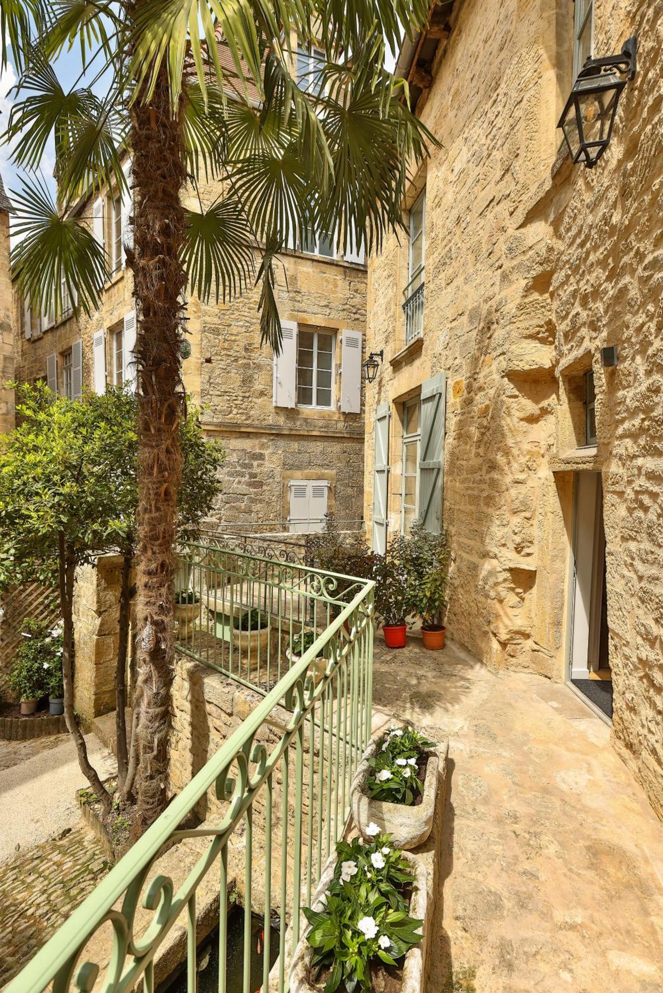 La Villa Des Consuls - Gite De Tourisme De Charme サルラ・ラ・カネダ エクステリア 写真